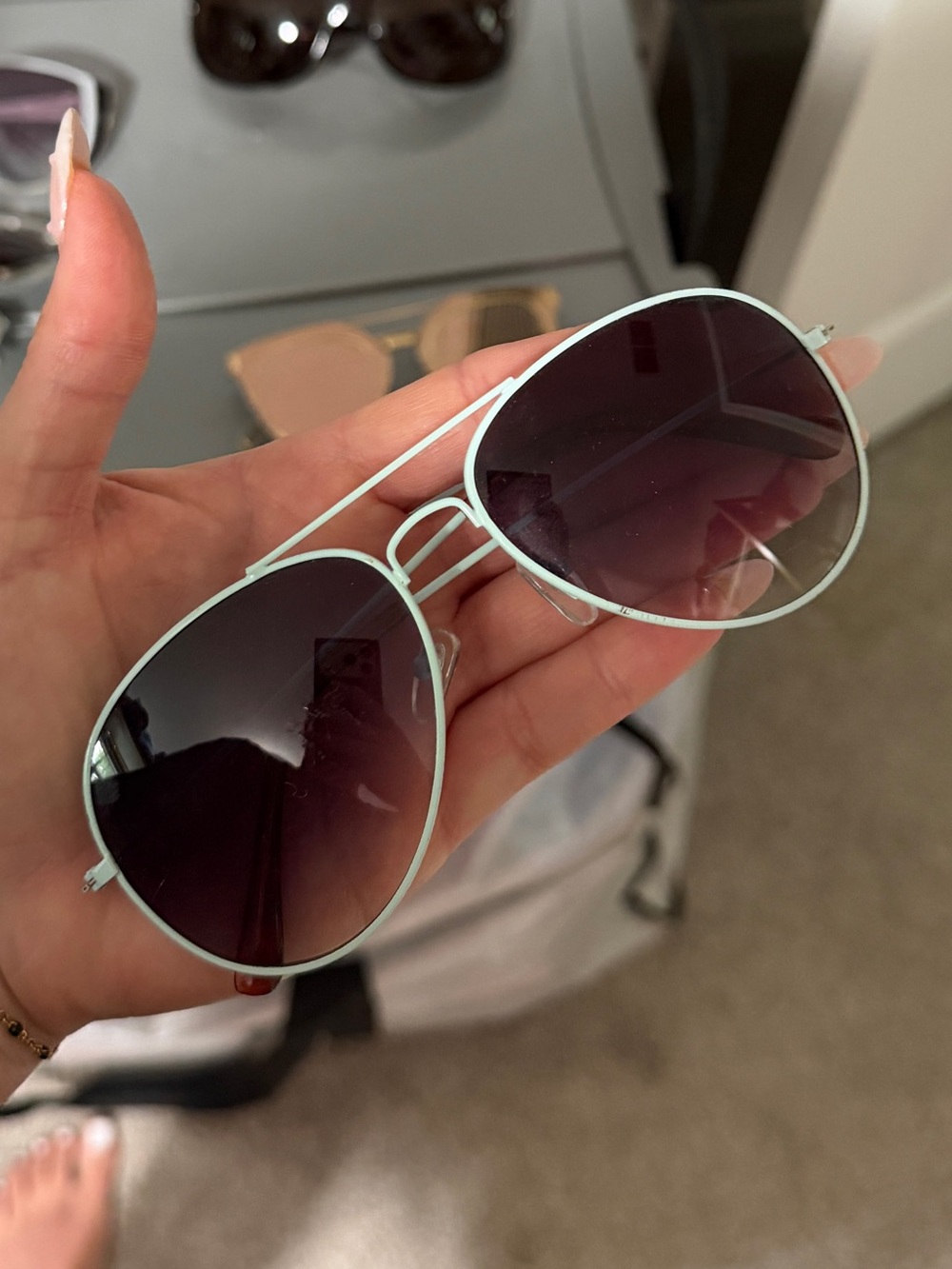 Aviator Sunglasses with Light Mint Frame and Gradient Lenses